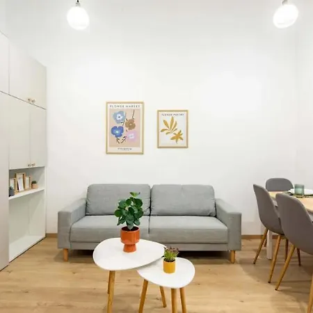Cityscape Budget Jozsef Boulevard Apartmán